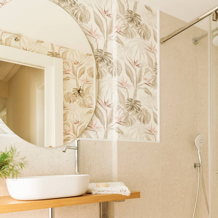 ¿Cómo decorar las paredes del baño sin azulejos?