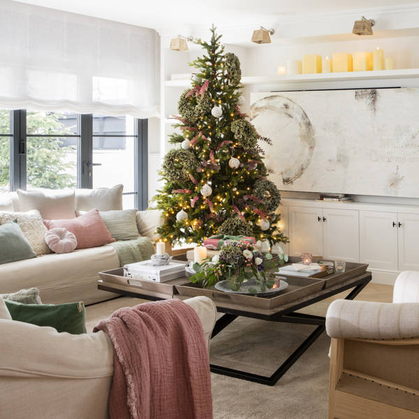VÍDEO Y FOTOS / Ideas para dar a tu árbol de Navidad un estilo más moderno