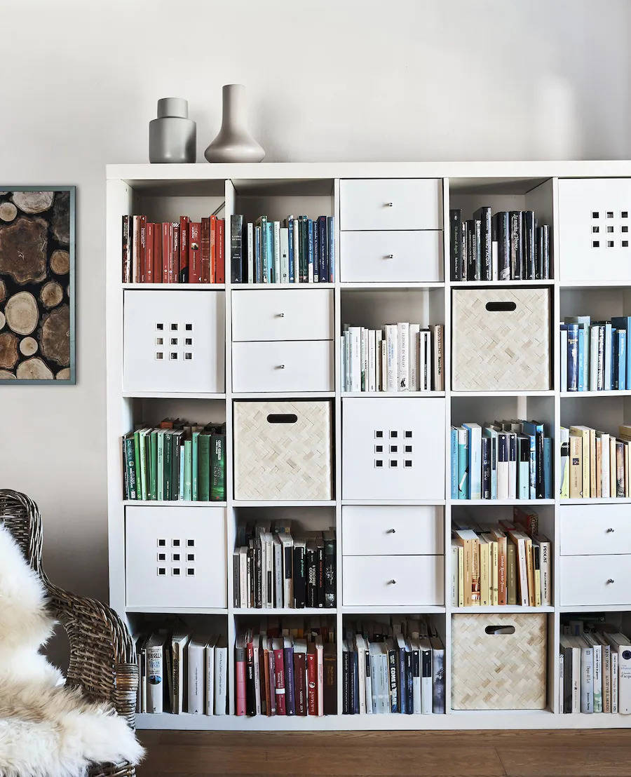 Cómo puedes customizar la estantería Kallax con los complementos de IKEA