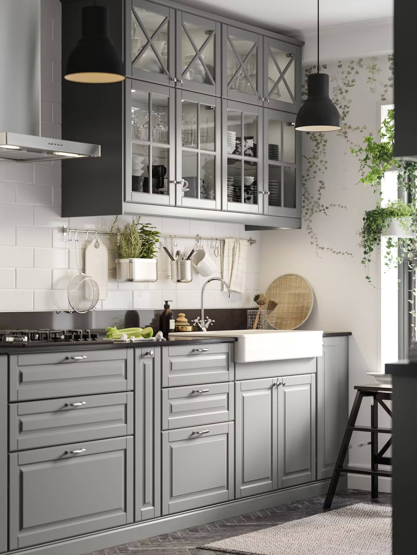Cocina rústica en color gris de IKEA 2023.