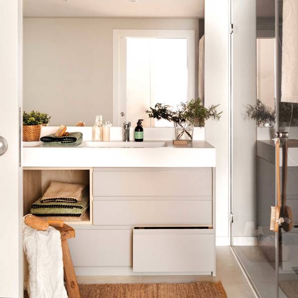 bano-moderno-mueble-lavabo-gris 00522546