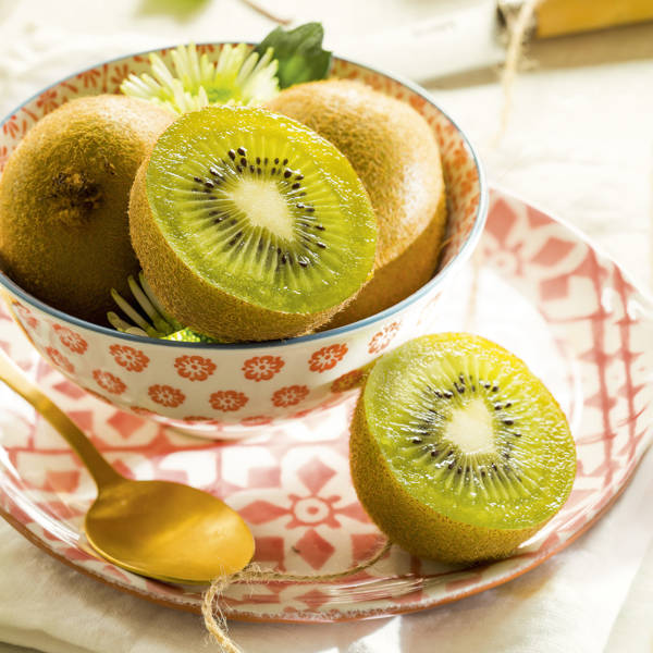 Descubre todo sobre el kiwi, una fruta que deberías incluir en tu desayuno