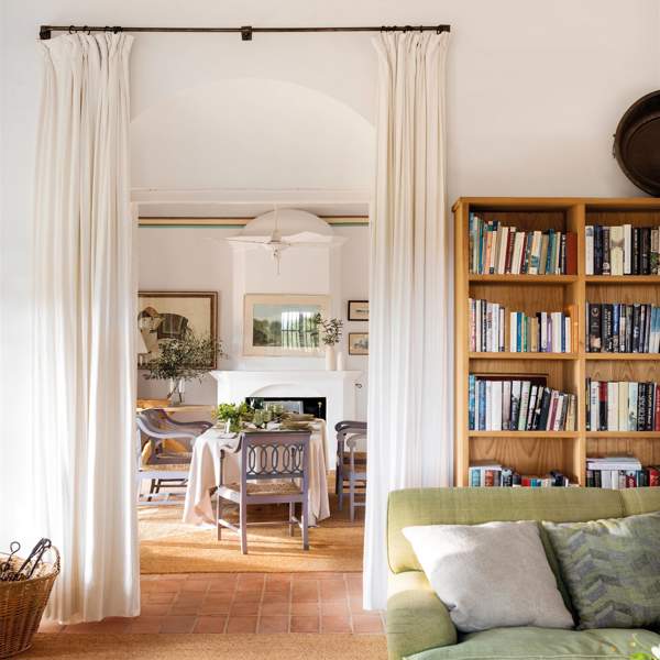 7 lugares de casa donde NUNCA deberías poner cortinas según las estilistas de El Mueble