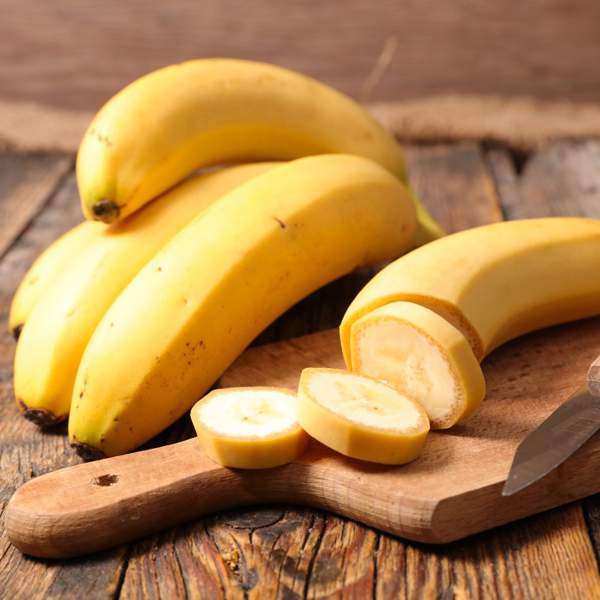 Dime cómo te comes el plátano y te diré qué problema (o no) de salud tendrás