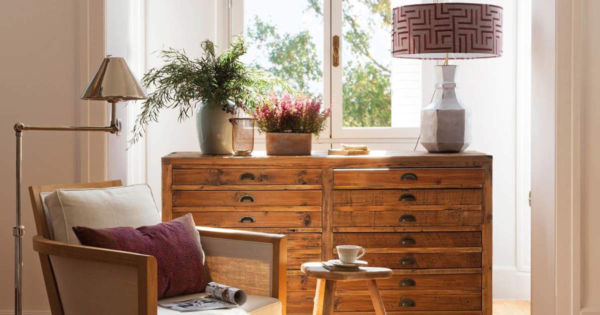 El truco infalible y casero para eliminar rayones de tus muebles de madera  (y otros varios para disimularlos)