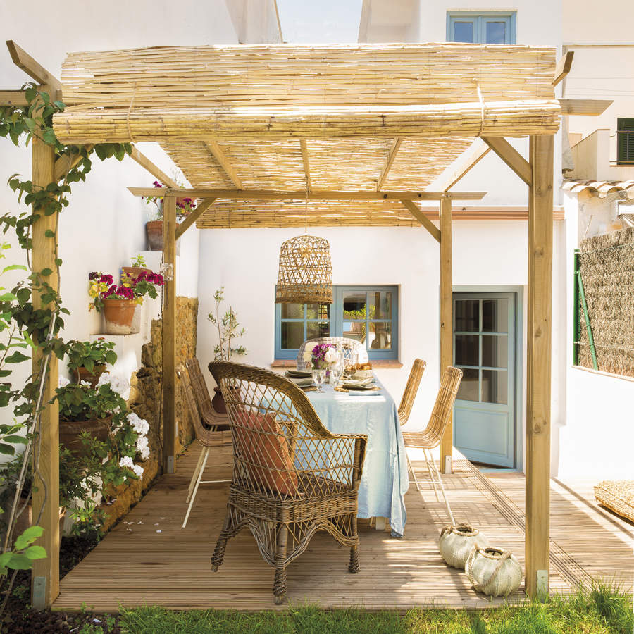 Las 5 pérgolas de madera más bonitas de El Mueble para crear un rincón  fresco y con encanto en tu casa este verano