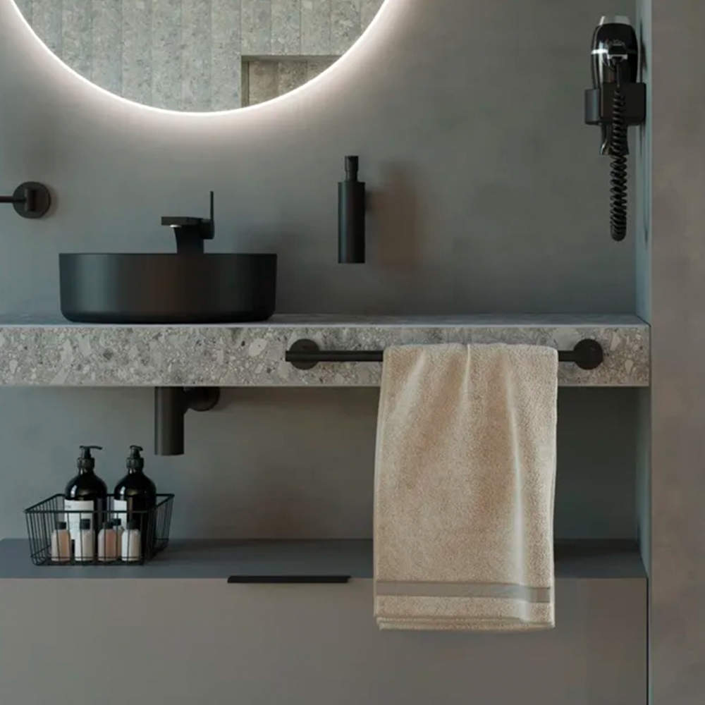4 accesorios para el baño en color negro de Leroy Merlin: así sumarás  elegancia a tu cuarto de baño por menos de 60 euros