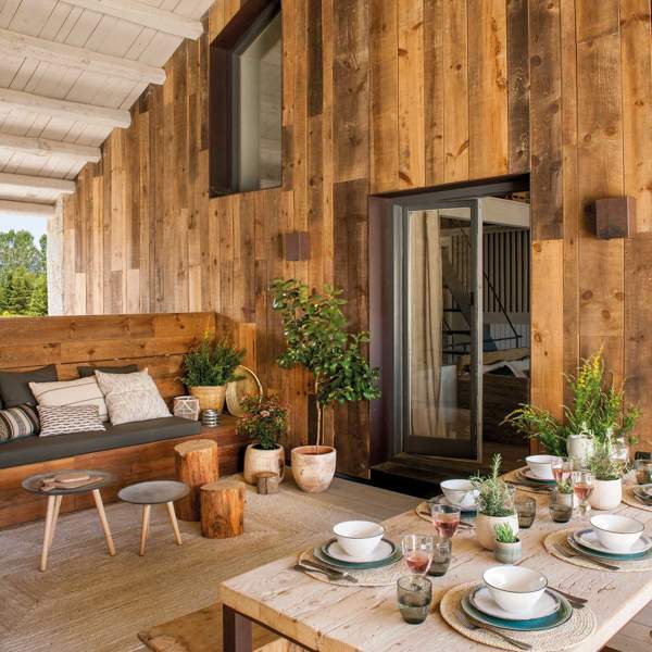Aún no es invierno: 10 maneras de adaptar y aprovechar tu porche y terraza al otoño