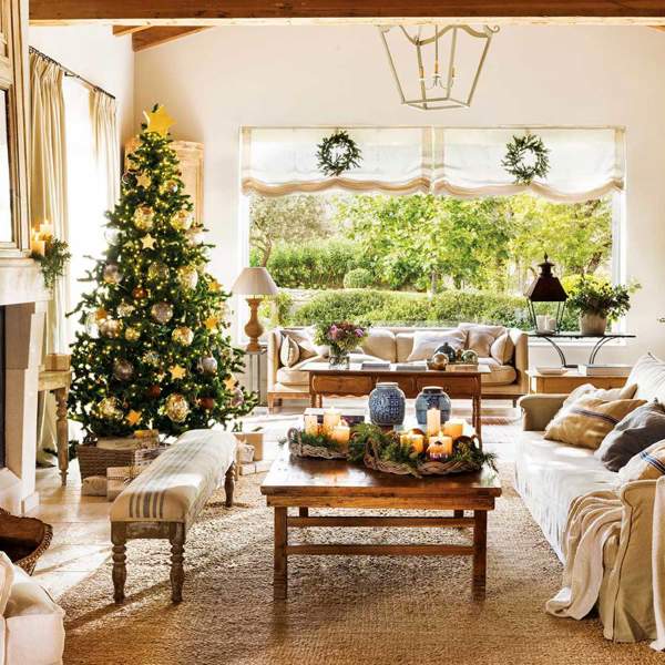 Llega la Navidad en El Corte Inglés: 10 árboles de Navidad bonitos (nevados, pequeños, frondosos, con luces...) para una casa de revista 