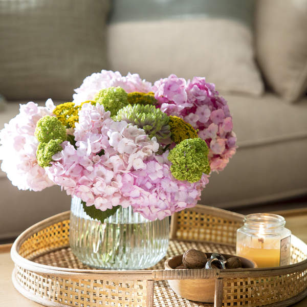 Cómo podar las hortensias para que vuelvan a florecer y llenen de luz y color tu casa