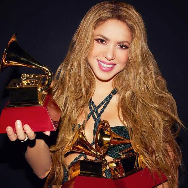 Shakira en los Grammy Latinos