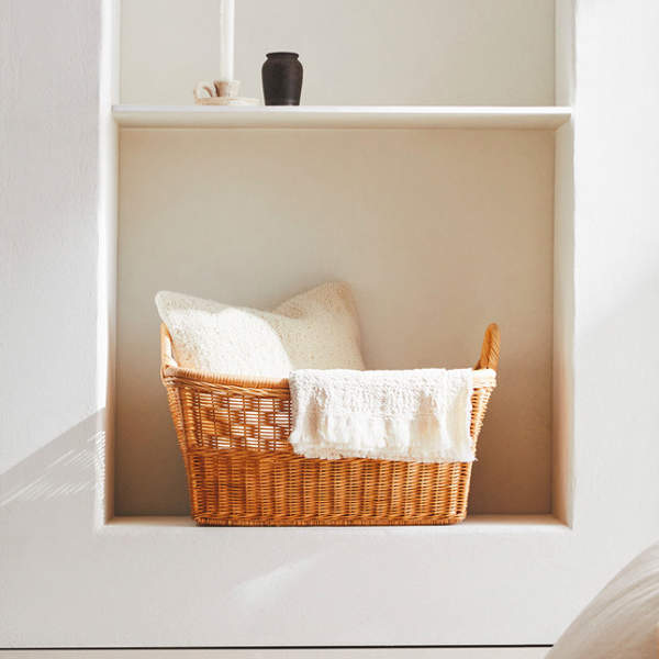 Últimas rebajas en Zara Home: ficha las cestas más bonitas para tu baño y tus plantas desde 9,99 euros